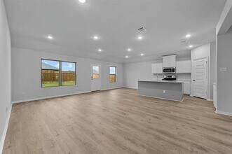 517 Meadow Run Dr in Van Alstyne, TX - Building Photo - Building Photo