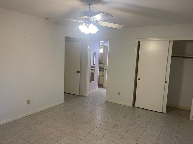 property at 1006 Walnut Bend Ln