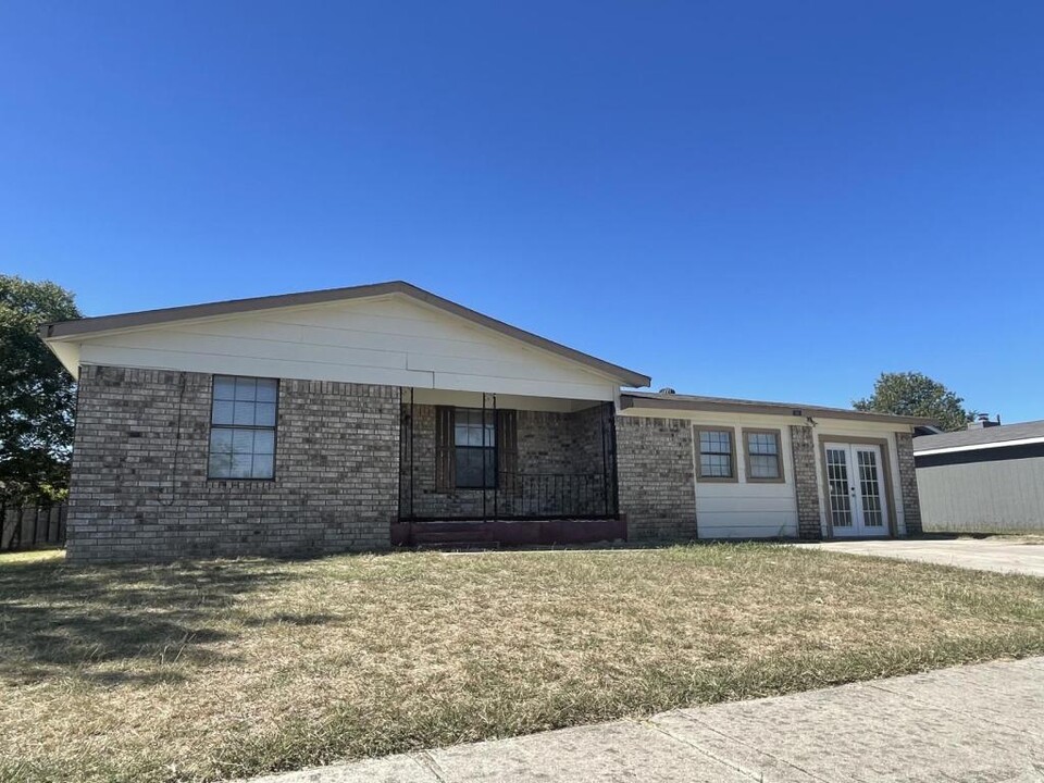 3105 Julie Ln in Killeen, TX - Building Photo