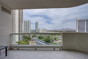 2857 Paradise Rd in Las Vegas, NV - Building Photo