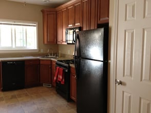 158 Dryden Way in Pittsburgh, PA - Building Photo - Building Photo