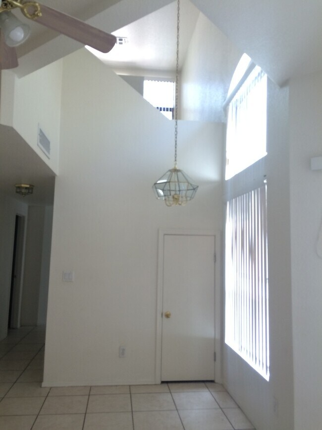 280 S Elizabeth Way in Chandler, AZ - Building Photo - Building Photo