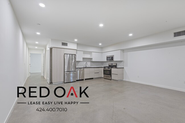 property at 2409 Griffith Park Blvd