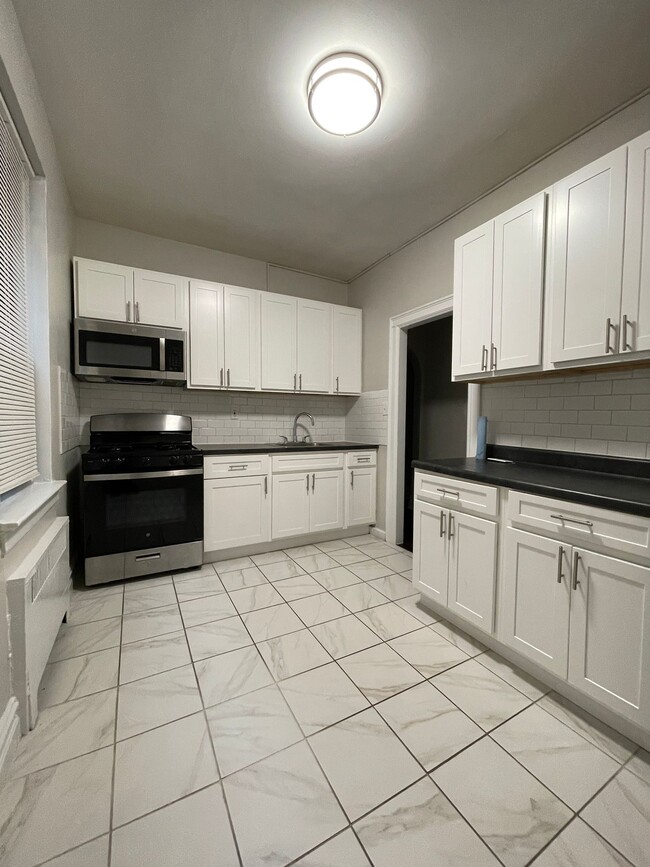 318 Union St, Unit Basement