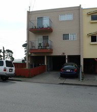 698 Villa St in Daly City, CA - Building Photo - Building Photo