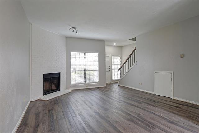 9910 Royal Ln in Dallas, TX - Building Photo - Building Photo