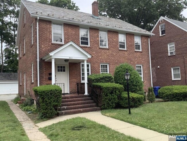 property at 221 Everett Pl