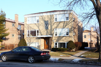 8851 Bronx Ave in Skokie, IL - Building Photo - Building Photo