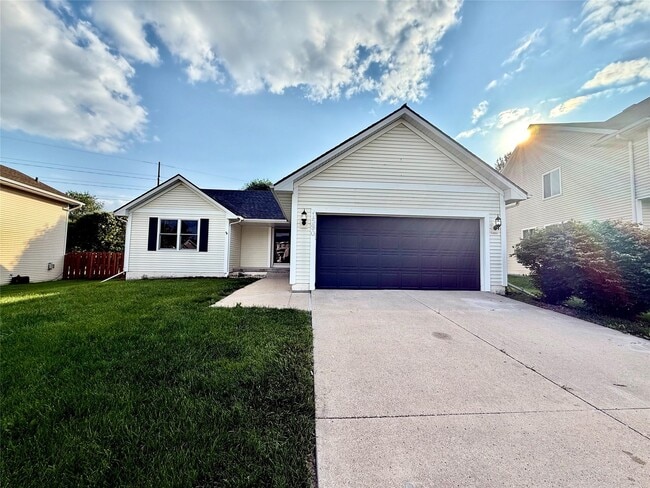 1590 Nine Iron Dr