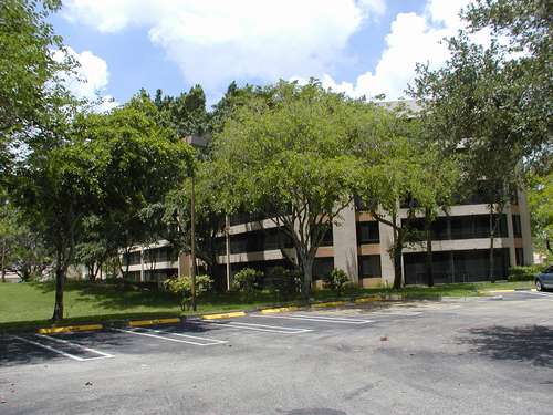 8740 NW 40 St in Coral Springs, FL - Foto de edificio - Other