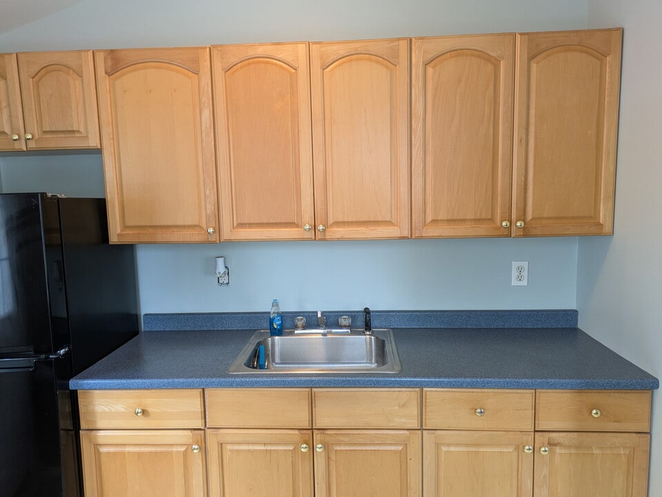 50 S Washington Ave, Unit Cottage in Centereach, NY - Foto de edificio