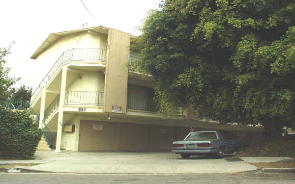 559 Evergreen St in Inglewood, CA - Building Photo