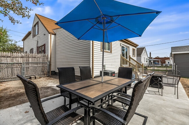 14926 E 10 Mile Rd, Unit SI ID1032312P in Warren, MI - Building Photo - Building Photo