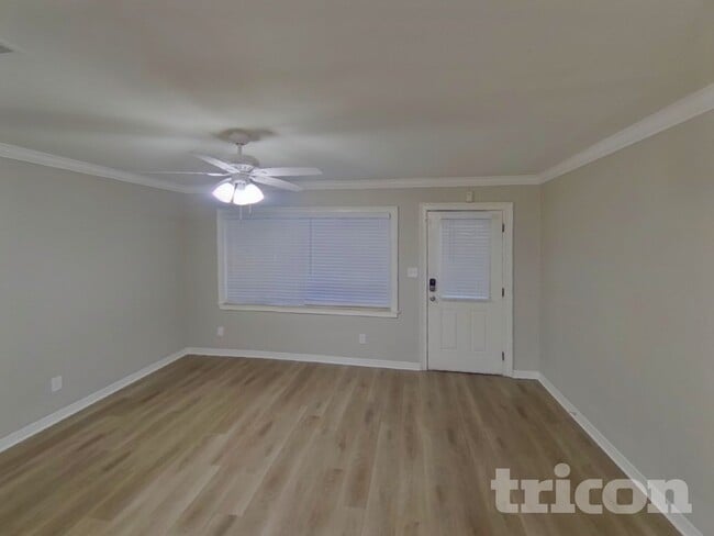 3210 W Tyson Ave in Tampa, FL - Building Photo - Building Photo