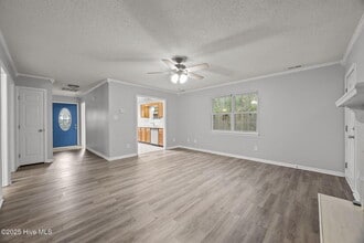 2033 Derby Run Rd in Jacksonville, NC - Foto de edificio - Building Photo