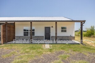 16374 County Rd 4100 in Lindale, TX - Building Photo