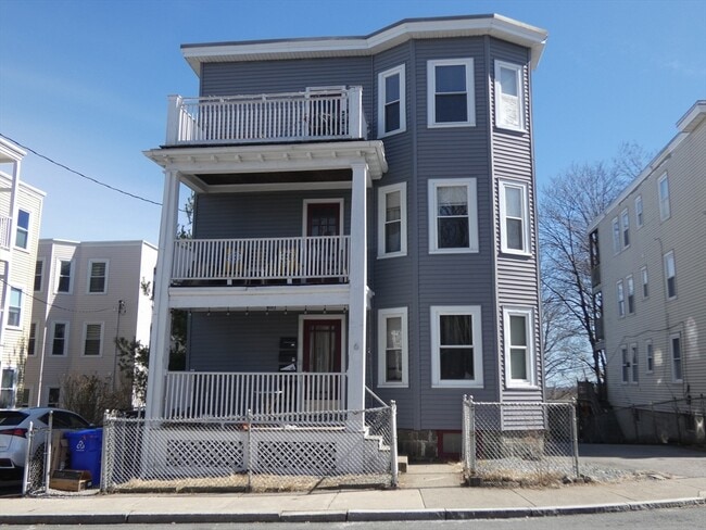 property at 6 Ashmont Ct