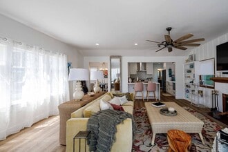 533 13th St in Manhattan Beach, CA - Foto de edificio - Building Photo