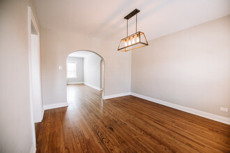 4 S Lincoln Ave in Park Ridge, IL - Building Photo - Building Photo