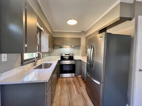 93 Maney Ave in Asheville, NC - Building Photo - Building Photo