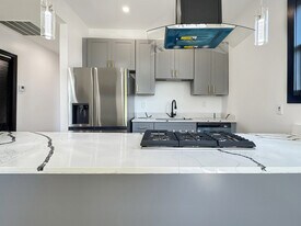 2325 Reisterstown Rd in Baltimore, MD - Building Photo