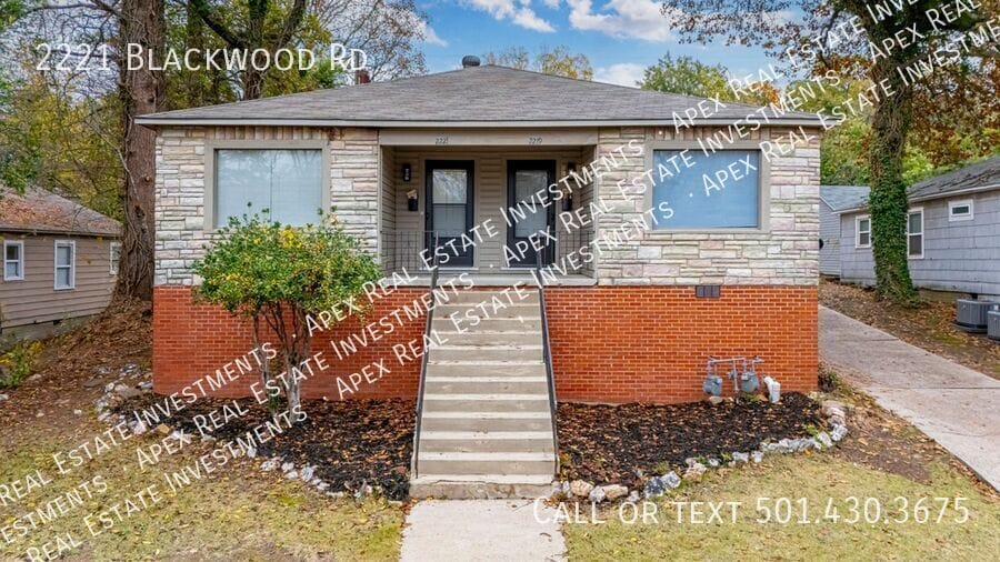 2221 Blackwood Rd in Little Rock, AR - Building Photo