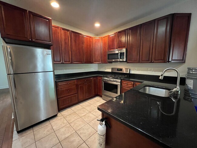 property at 2005 N 17th St