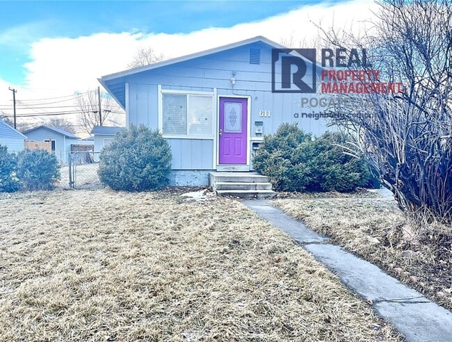 property at 611 N 11th Ave