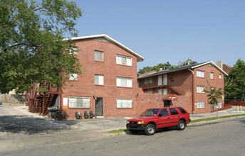 The Primrose Apartments in Kansas City, MO - Foto de edificio - Building Photo