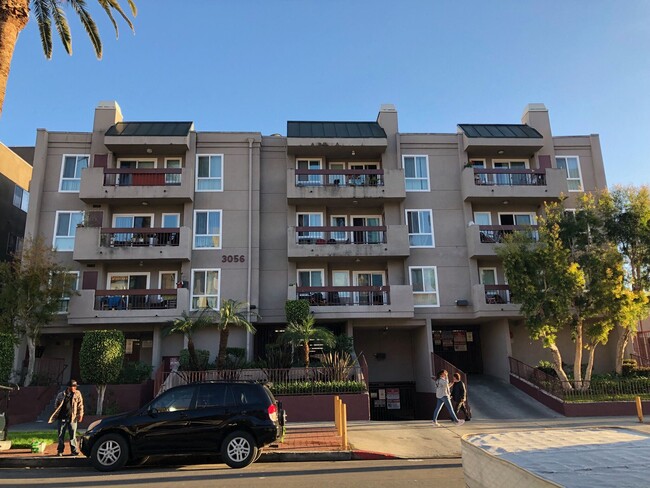 Leeward Place Apartments in Los Angeles, CA - Building Photo - Building Photo