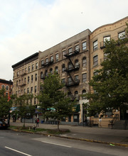 65 Lenox Ave in New York, NY - Foto de edificio - Building Photo