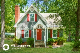 405 Hunters Ridge Dr in Fuquay Varina, NC - Building Photo