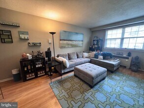 4315 2nd Rd N in Arlington, VA - Foto de edificio - Building Photo