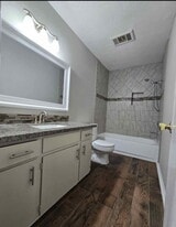 7455 Calder Ave in Beaumont, TX - Building Photo