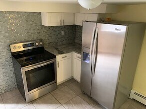 710 Quinnipiac Ave, Unit B in New Haven, CT - Building Photo - Building Photo
