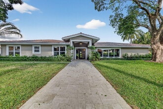 937 SW 34th Ct in Boynton Beach, FL - Building Photo - Building Photo