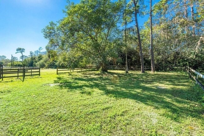 1339 Gallop Dr in Loxahatchee, FL - Building Photo - Building Photo