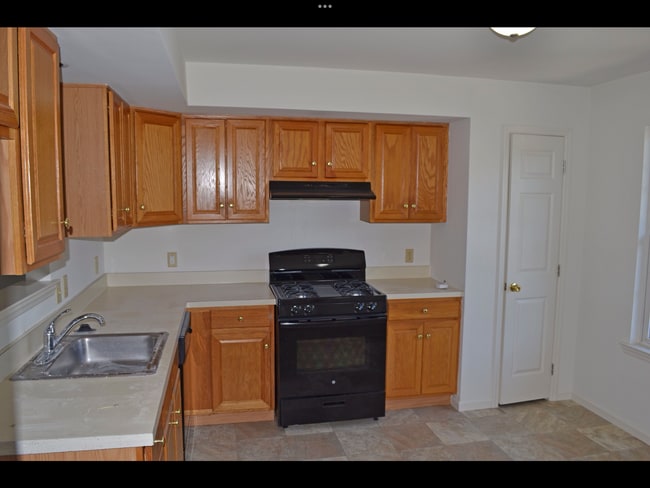 3807 Penns Dr in Reading, PA - Building Photo - Building Photo