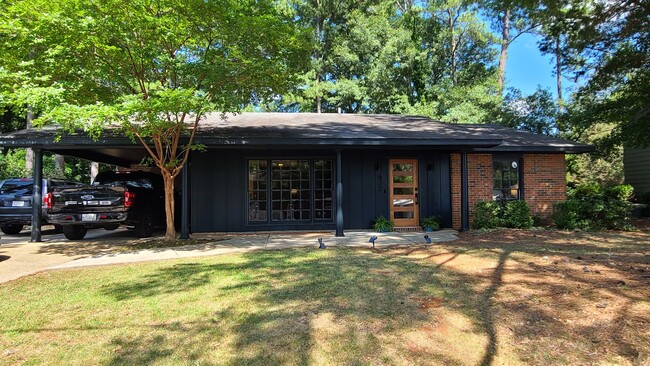 822 N Gay St in Auburn, AL - Building Photo - Building Photo
