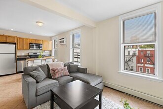 229 Park Ave in Hoboken, NJ - Building Photo - Building Photo