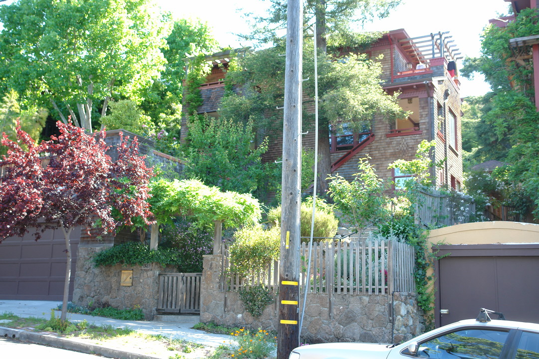 1329 Arch St in Berkeley, CA - Building Photo