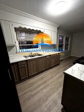 4604 Lakeview Dr NW in Huntsville, AL - Building Photo - Building Photo