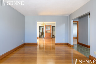 88 Ten Hills Rd, Unit 1 in Somerville, MA - Building Photo