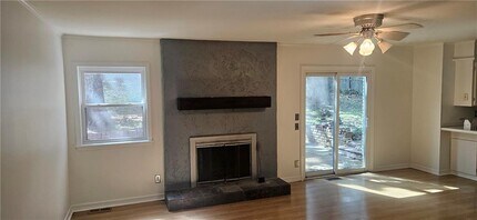 2117 Briarwood Ave in Fayetteville, AR - Building Photo - Building Photo