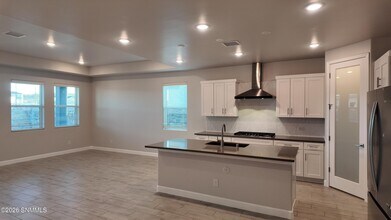 150 Pinos Altos Trl in Santa Teresa, NM - Building Photo - Building Photo