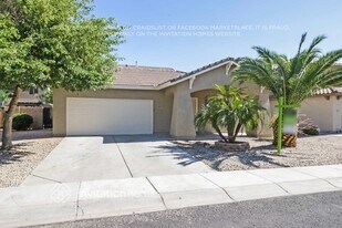 15940 W Mauna Loa Ln in Surprise, AZ - Building Photo