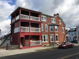 802 N 8th St, Unit Unit #2 in Allentown, PA - Building Photo