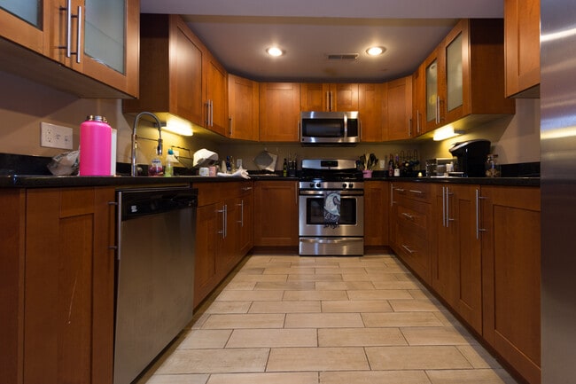 19 St Lukes Rd, Unit B