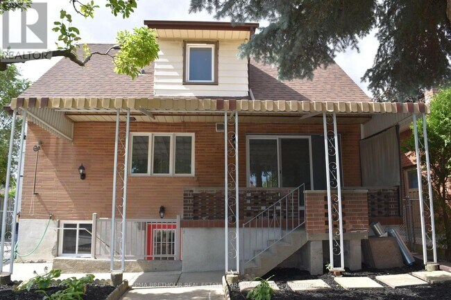 67 Cartwright Ave in Toronto, ON - Building Photo - Building Photo