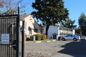 Mark IX Apartments in El Cajon, CA - Building Photo - Building Photo